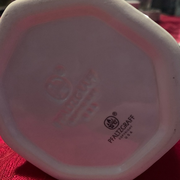 Plaftzgraff Christmas Creamer and Sugar with Lid - Picture 3 of 3